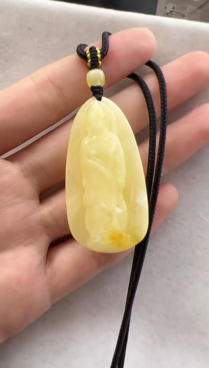 【闪购商品】琥珀裸石未镶嵌10114070-吊坠