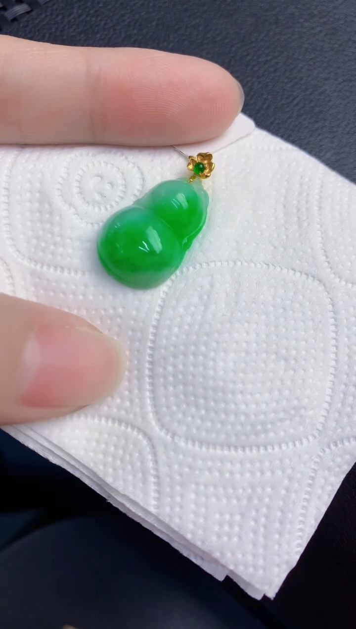 颈饰18K金镶嵌翡翠天然翡翠缅甸A货