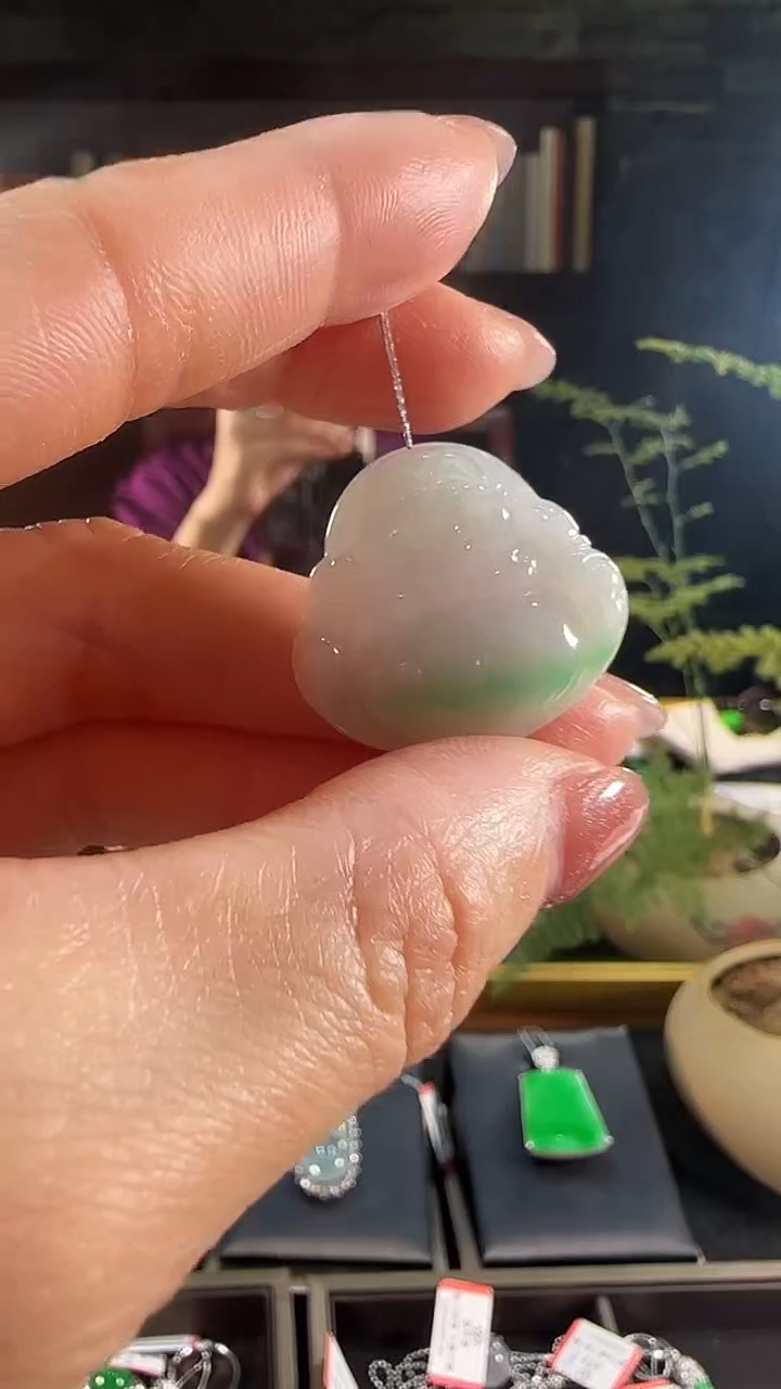 【闪购商品】翡翠吊坠(不含链)未镶嵌天然翡翠飘绿话佛公