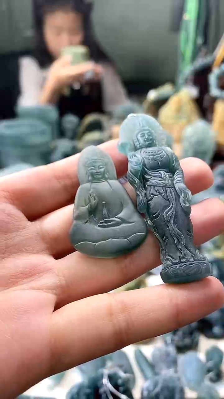 未镶嵌定制翡翠翡翠毛货不退不换11.7