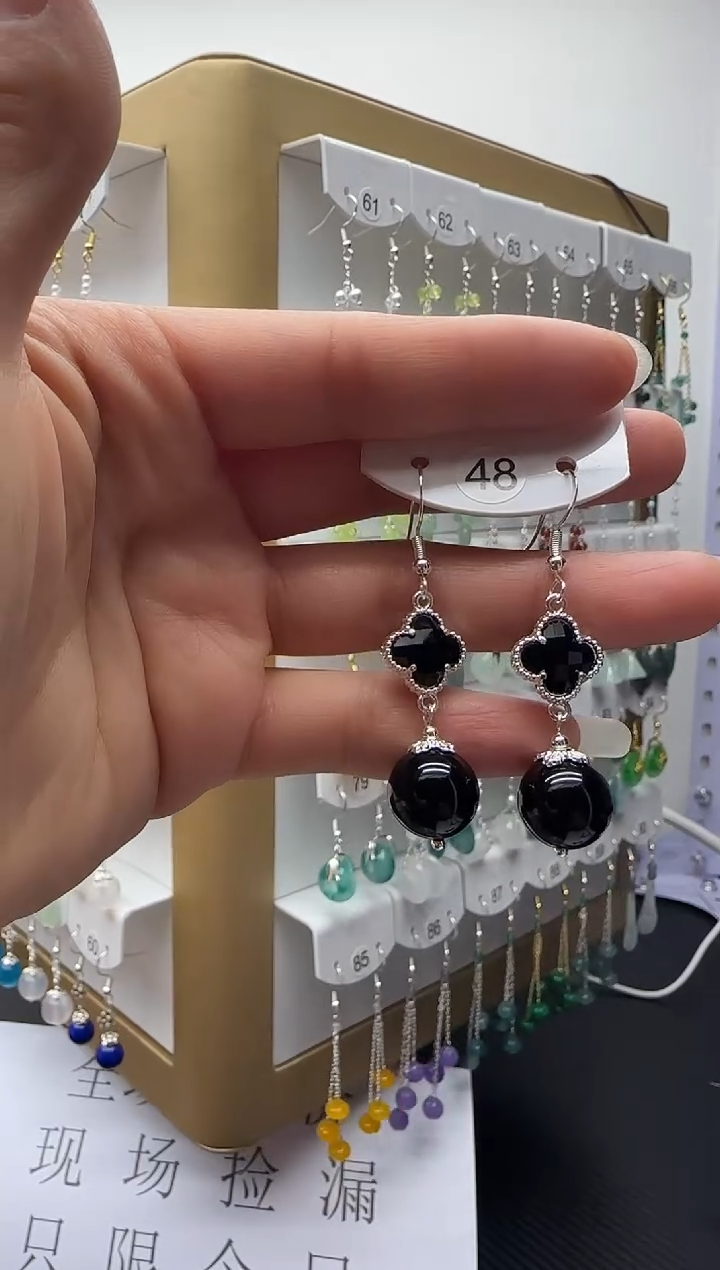 未镶嵌石英质玉（非洲翠）耳坠48