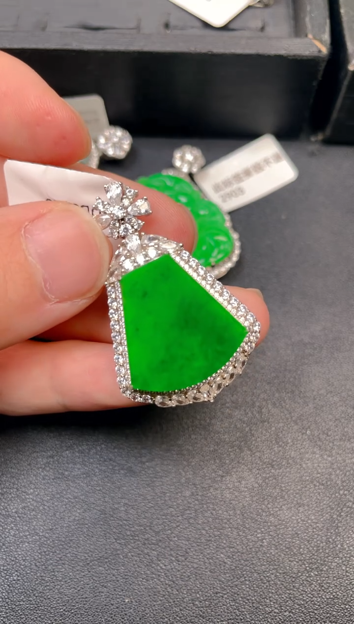 吊坠(不含链)银S925镶嵌翡翠吊坠