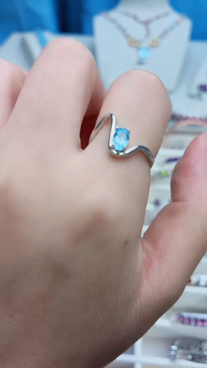 银S925镶嵌托帕石戒指349ZB1106产品一个