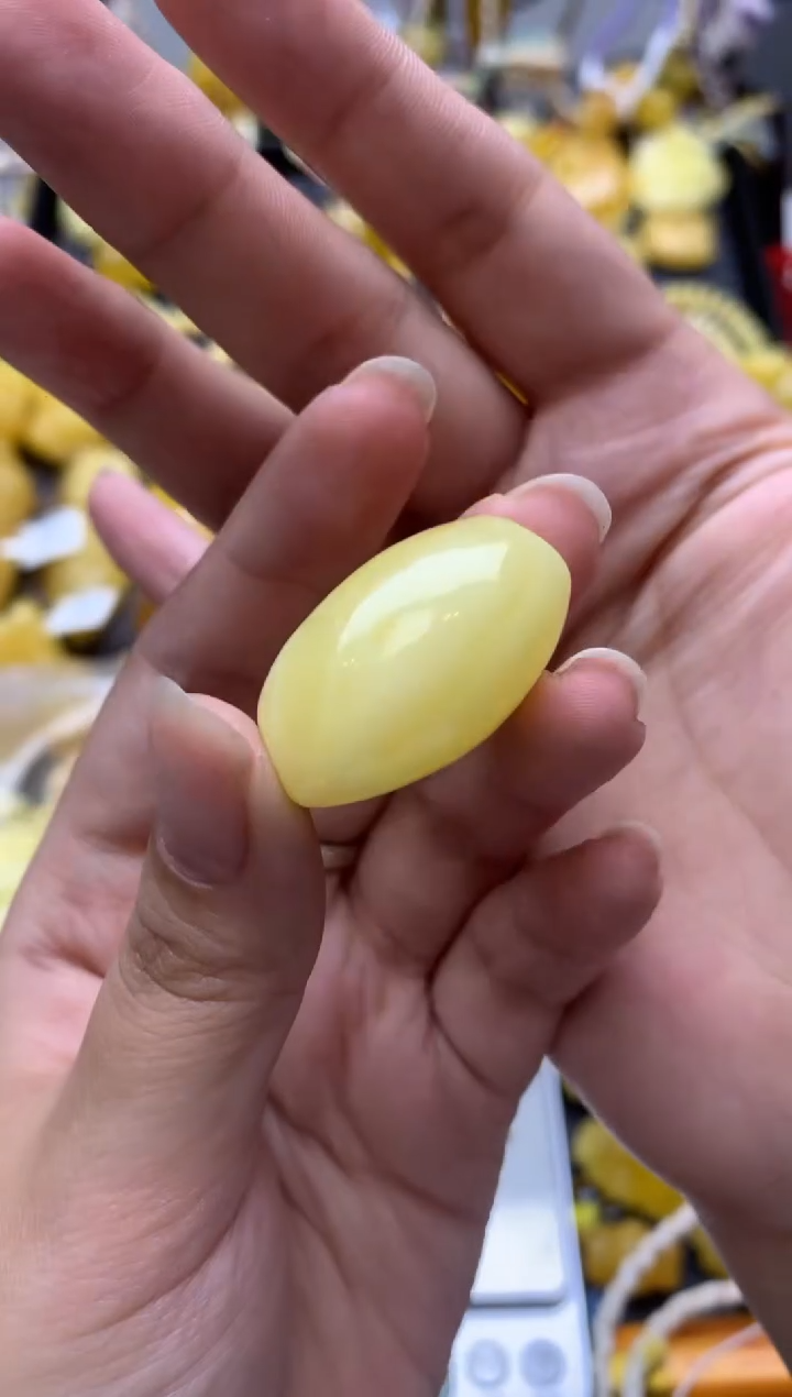 未镶嵌琥珀珠宝奇石138琥珀蜜蜡花粉有纹小坑介意勿拍