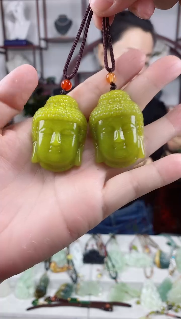 未镶嵌岫玉颈饰多样化随机发
