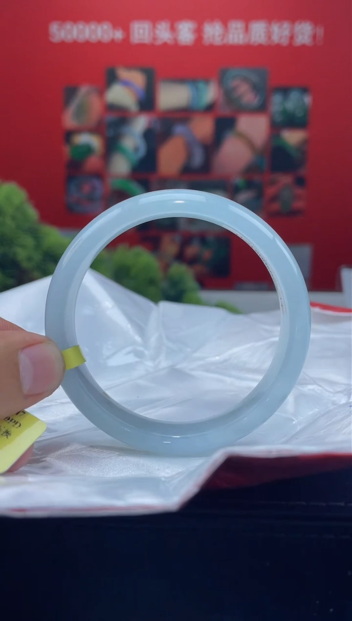 翡翠手镯未镶嵌手镯6