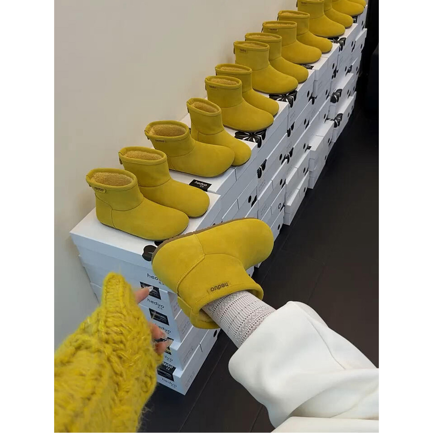 真皮勃肯短靴女2025冬季新款皮毛一体雪地靴复古加绒保暖毛毛棉鞋