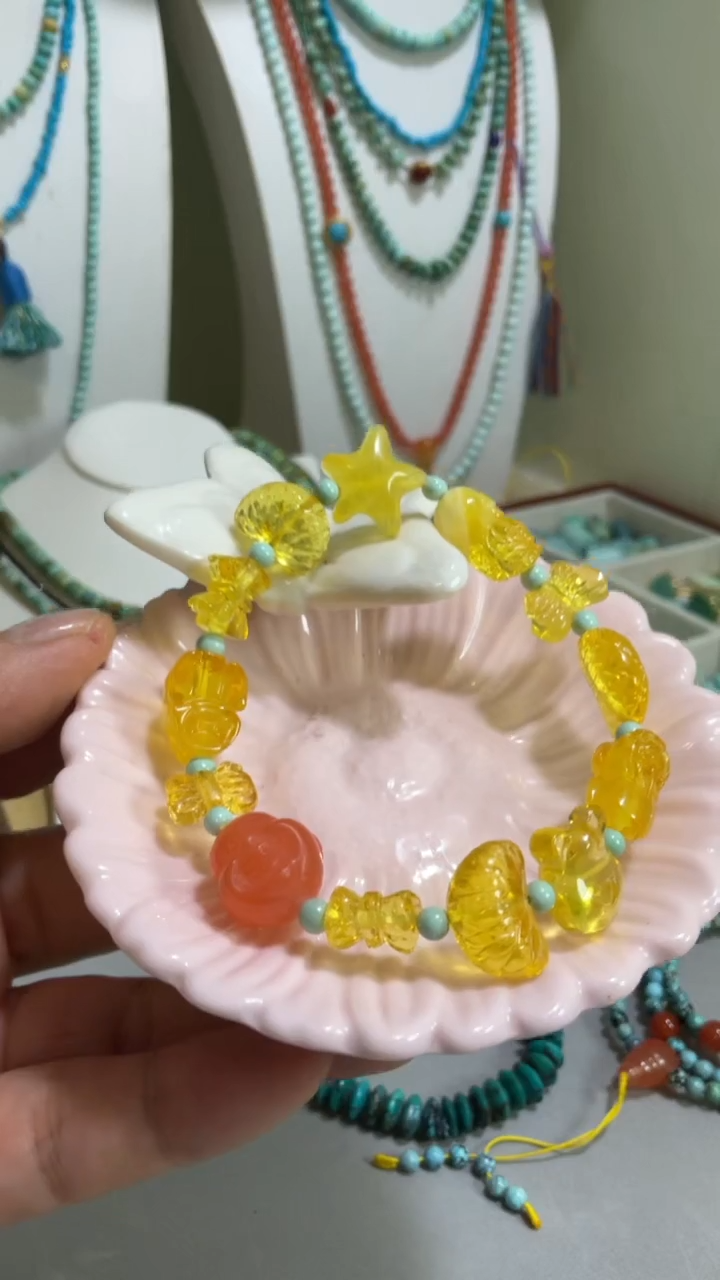 蜜蜡未镶嵌珠宝奇石雕刻件手串