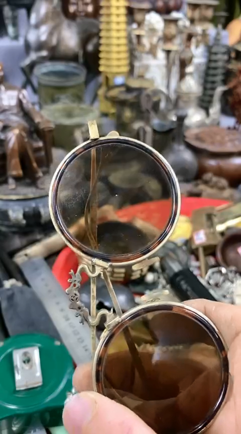 【闪购商品】一物一拍编号石头眼镜茶色