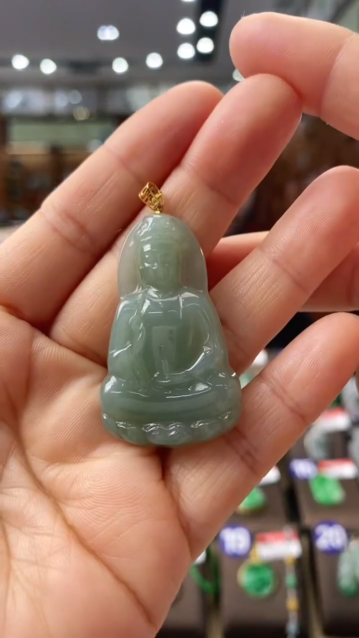 【闪购商品】翡翠颈饰18K金镶嵌观音