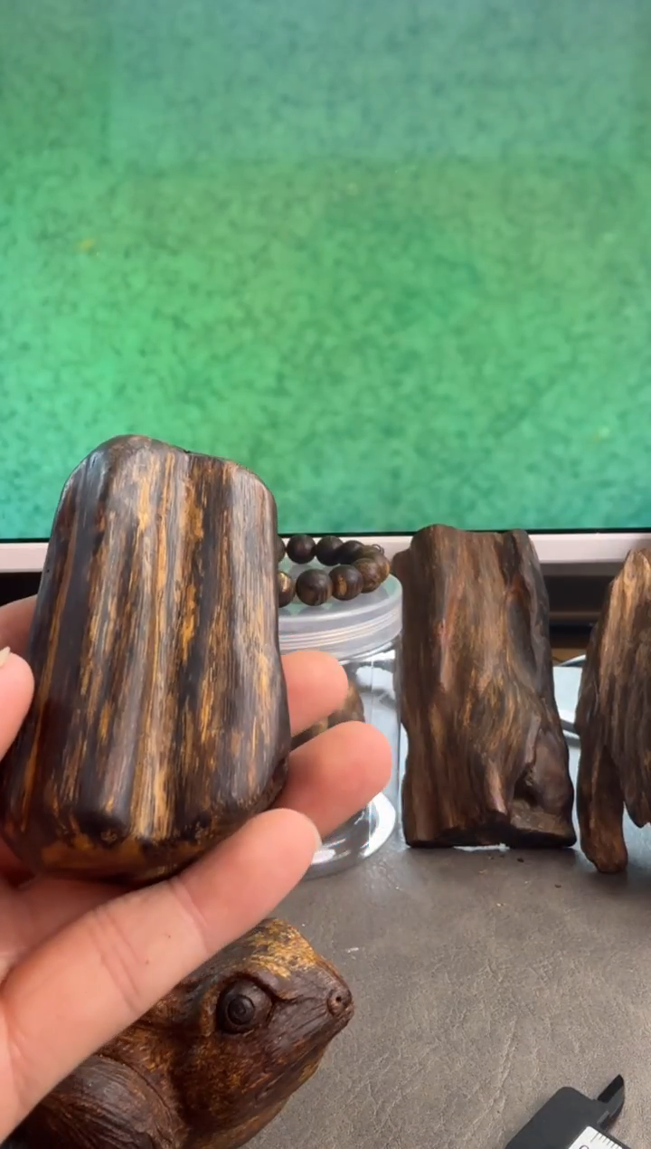 沉香手把件多样性发一