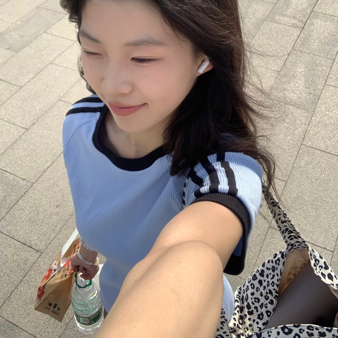 【品牌正品】女士修身短袖T恤