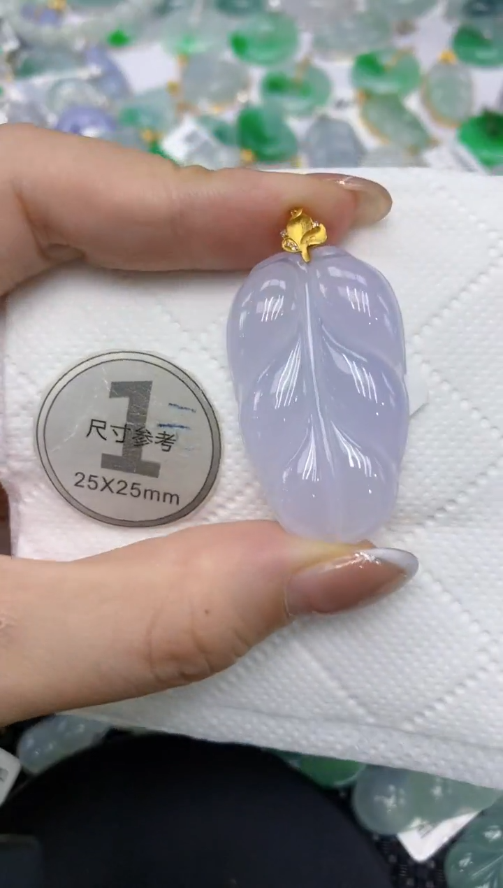 颈饰18K金镶嵌翡翠1111111