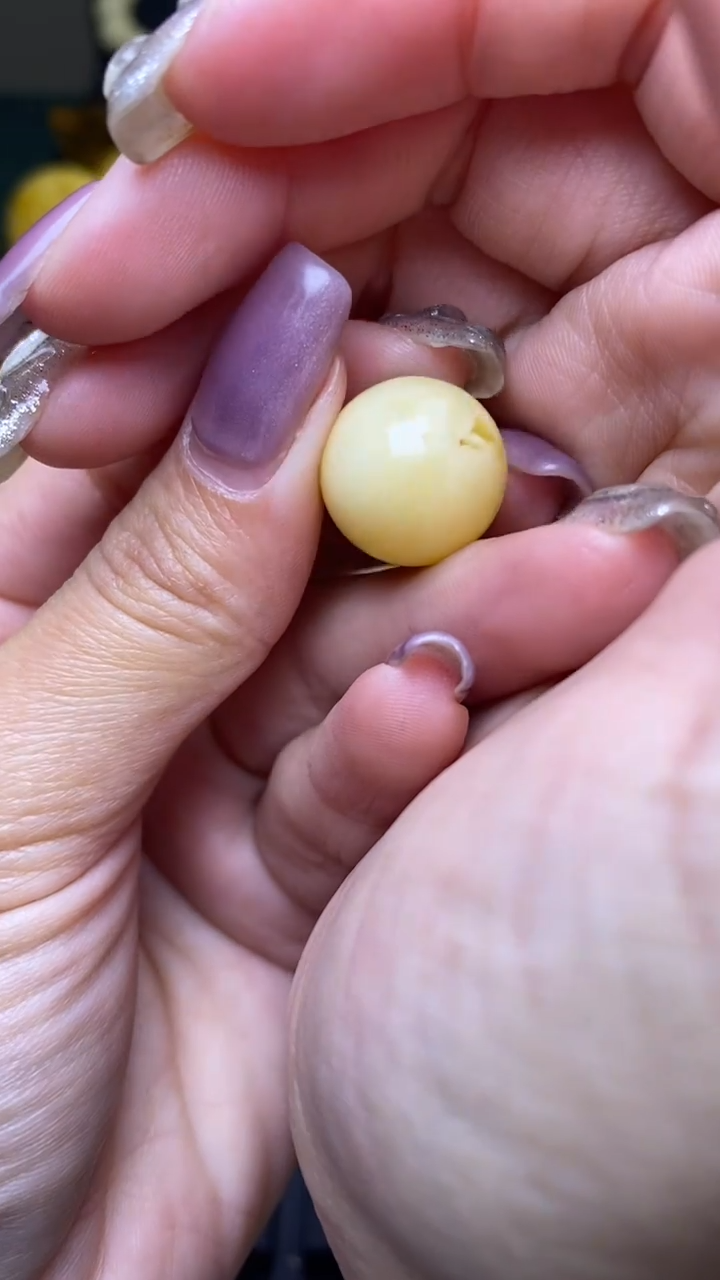 【闪购商品】琥珀裸石未镶嵌葵. 3