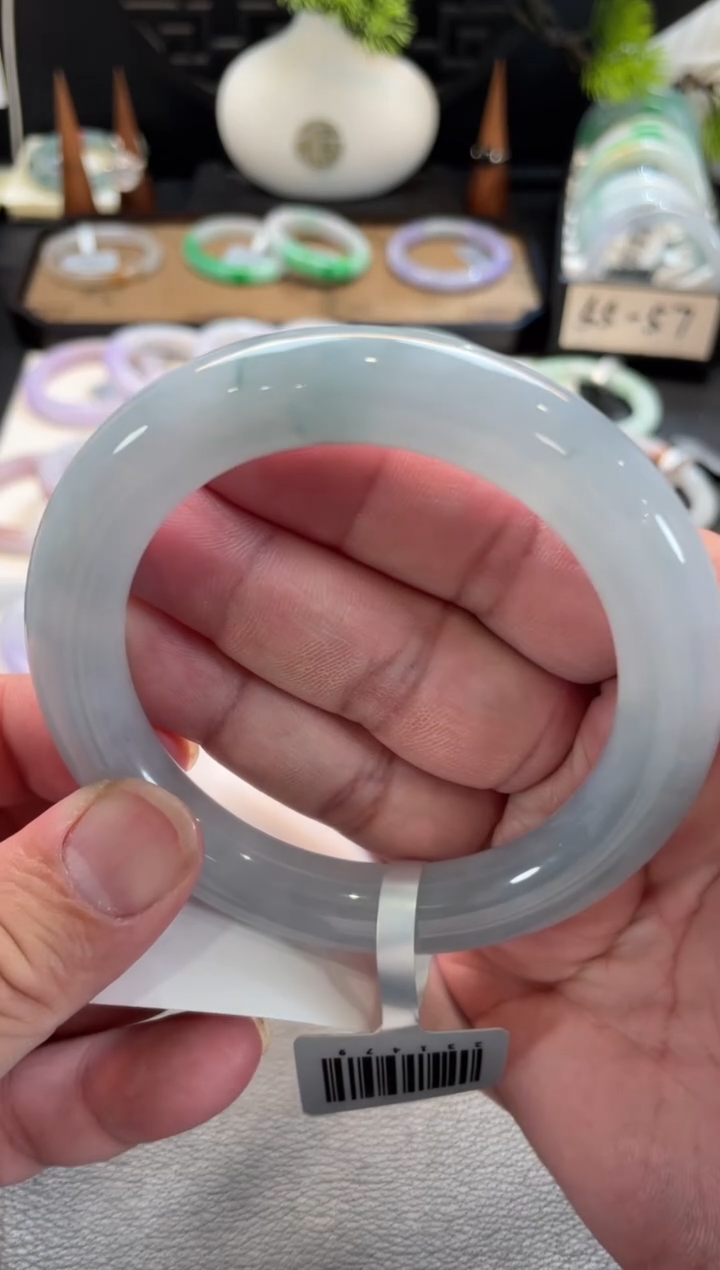 未镶嵌手镯翡翠109号 61圆条