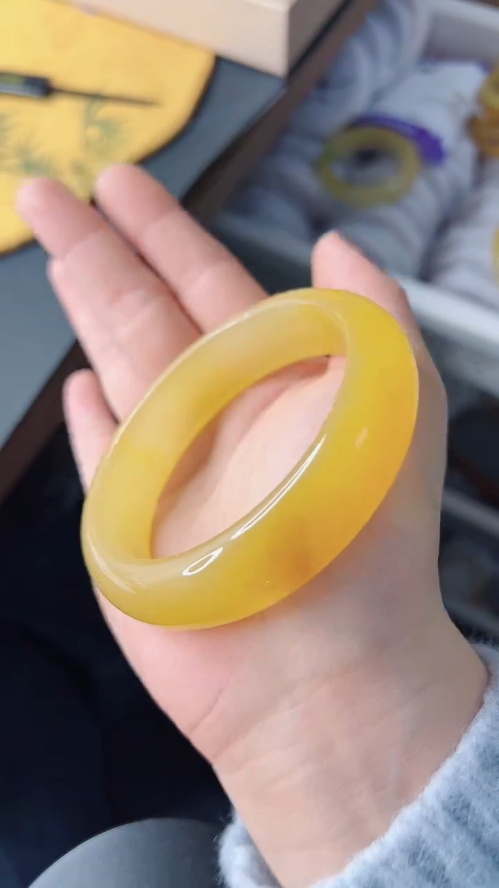 【闪购商品】石英质玉手镯未镶嵌729-63