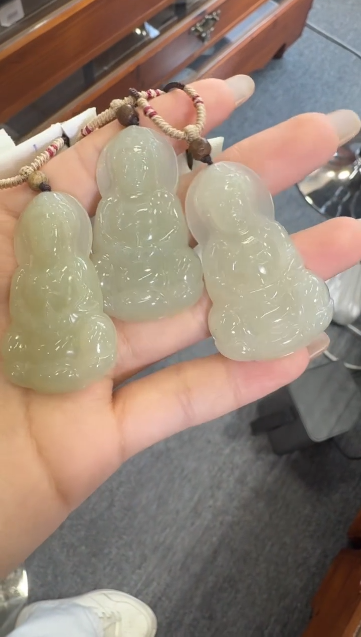 颈饰未镶嵌和田玉观音吊坠/配绳 多样性发一