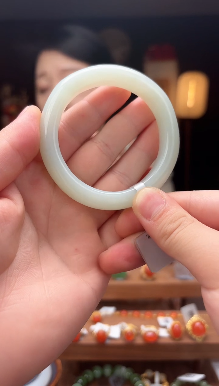 【闪购商品】和田玉uu9手镯55.8mm未镶嵌-