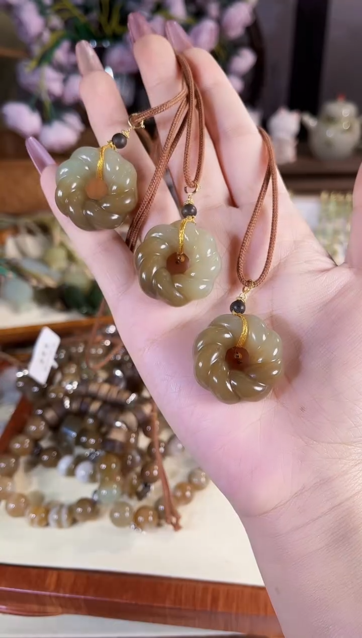 项链银S925镶嵌和田玉多样性发其一