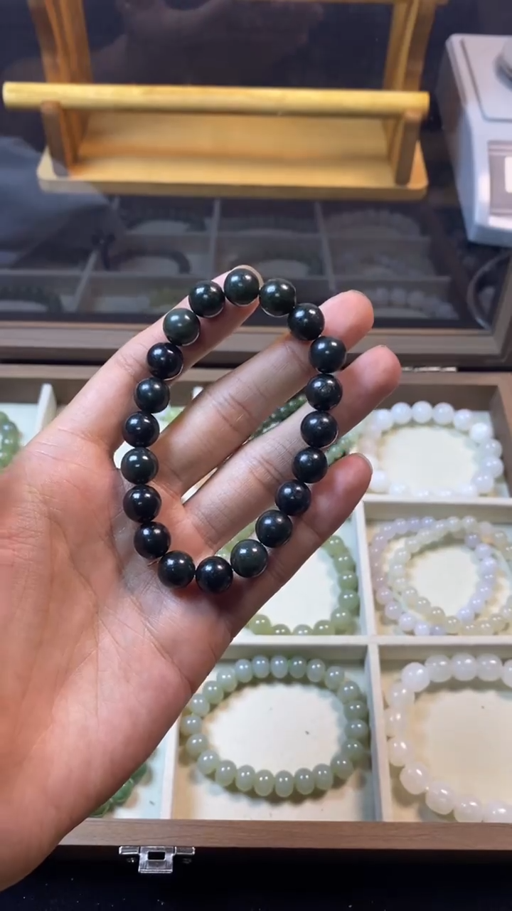 未镶嵌手串和田玉恶*剧主播推荐！！