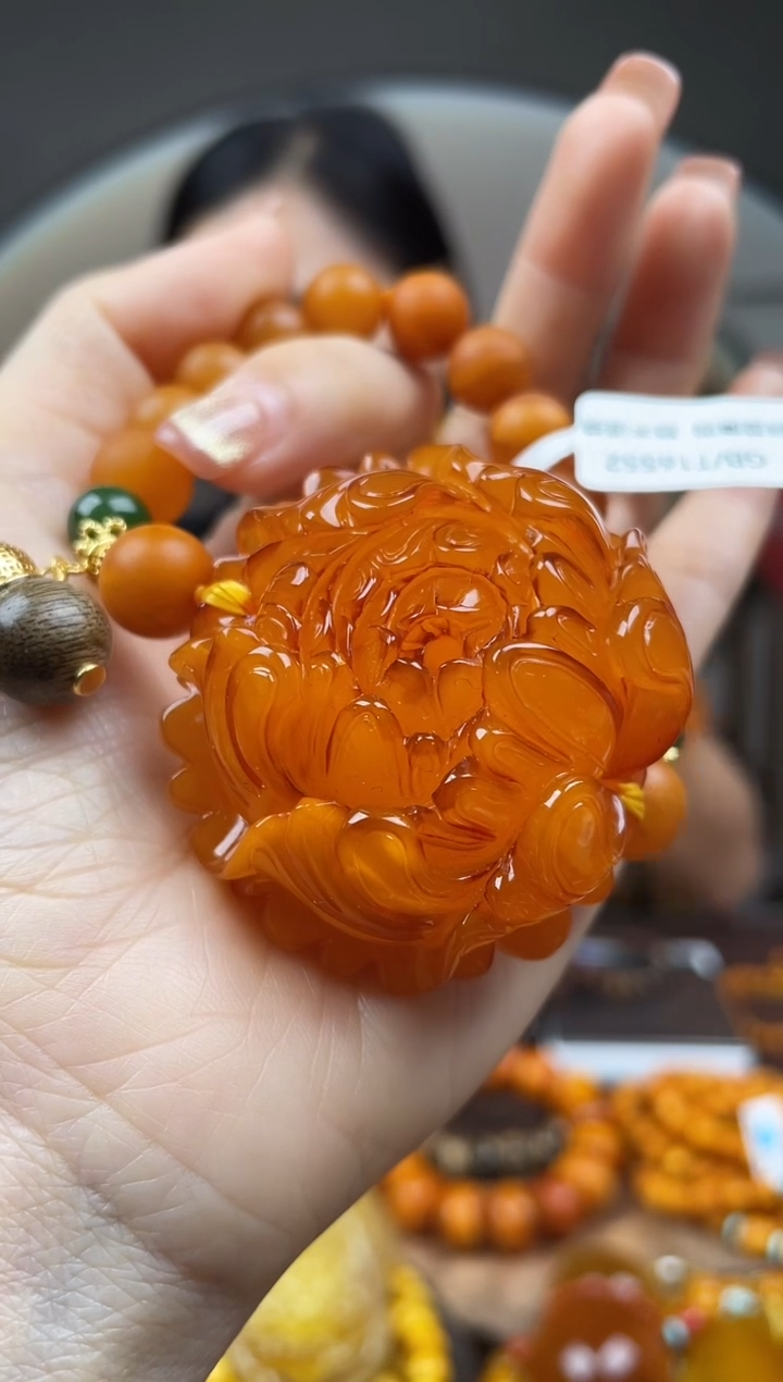 【闪购商品】琥珀裸石未镶嵌首饰 假1赔4（多样性发货1件