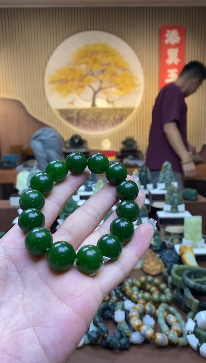 【闪购商品】蛇纹石玉手串未镶嵌多样性随机发一14