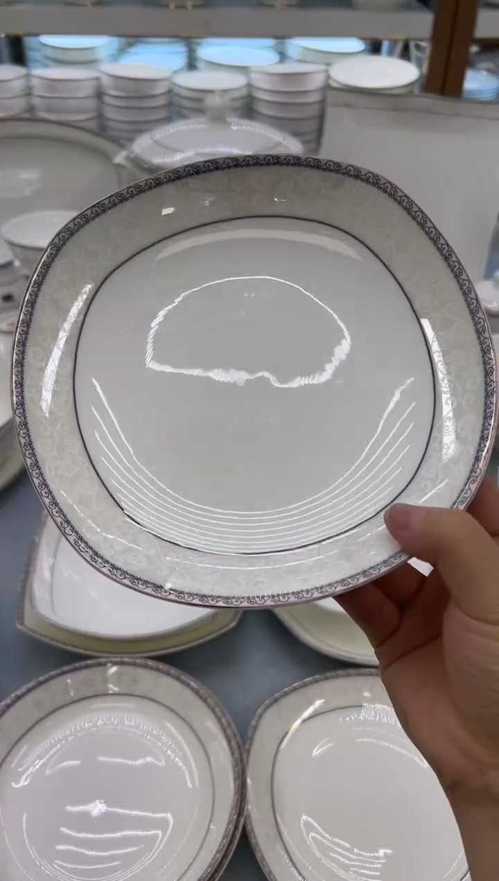 骨瓷玲珑8方10个 