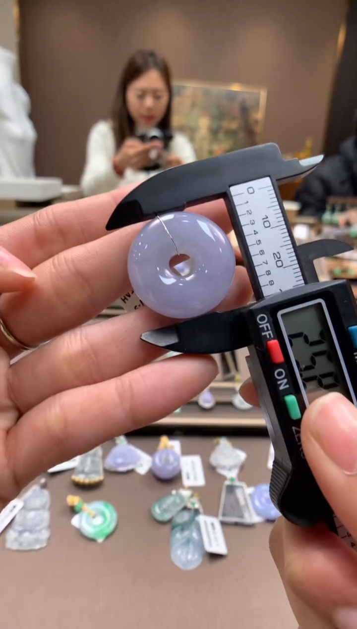 【闪购商品】翡翠颈饰未镶嵌甜甜圈