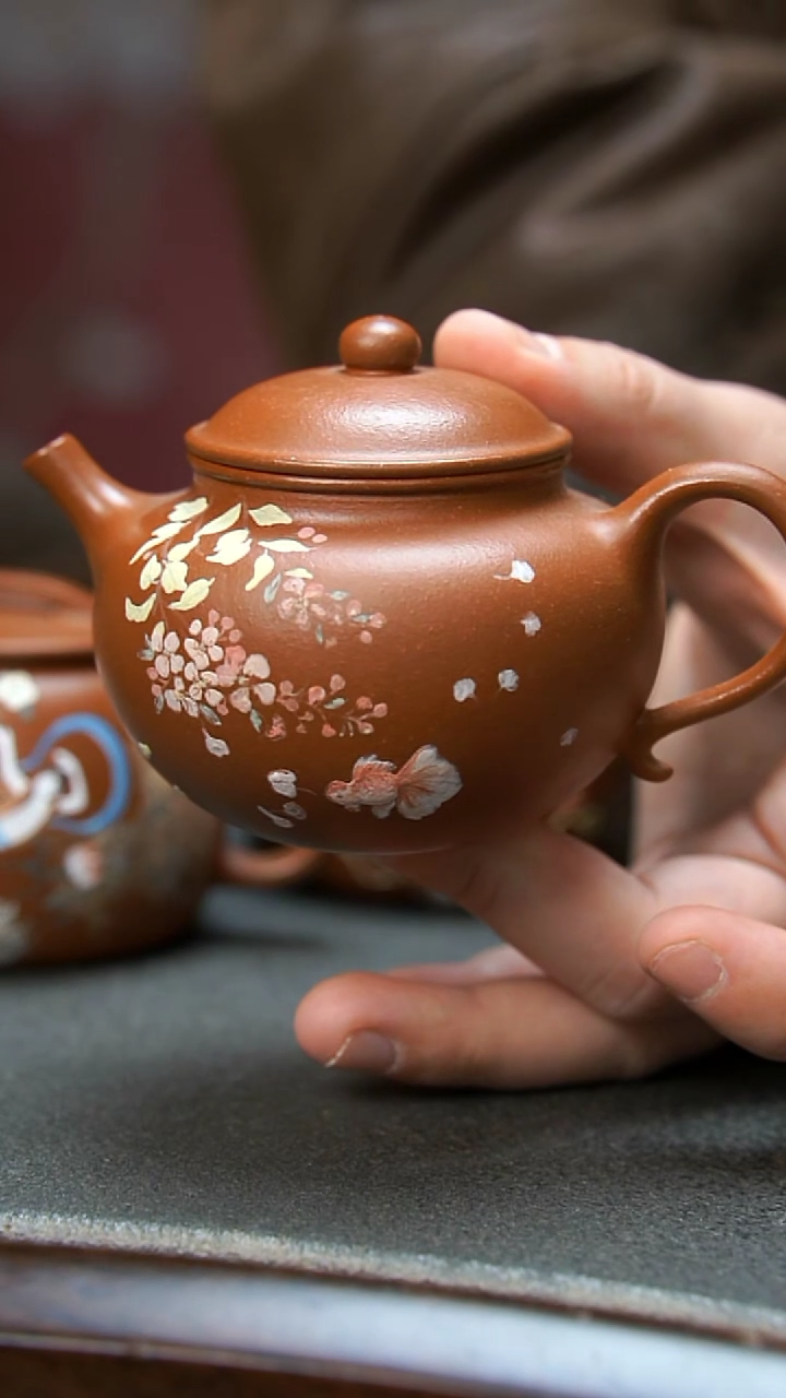 【闪购商品】紫砂茶壶朱泥金鱼壶