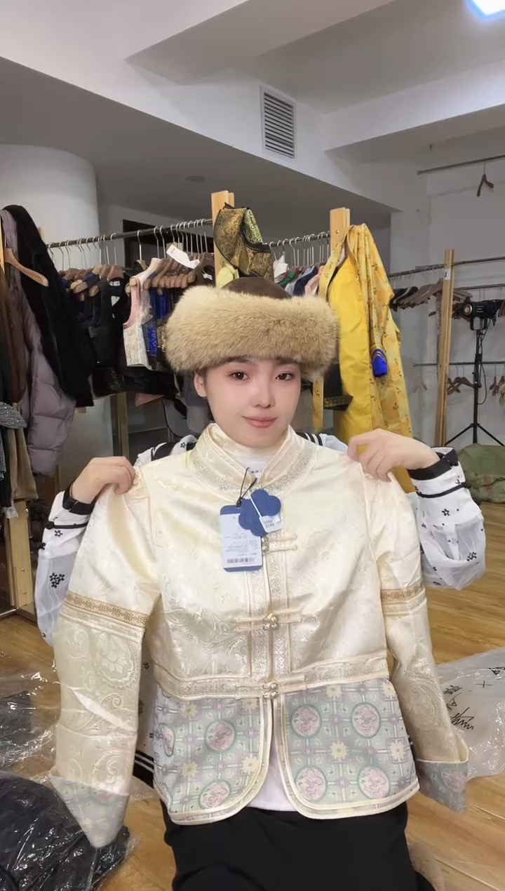 XL码      115斤    外套