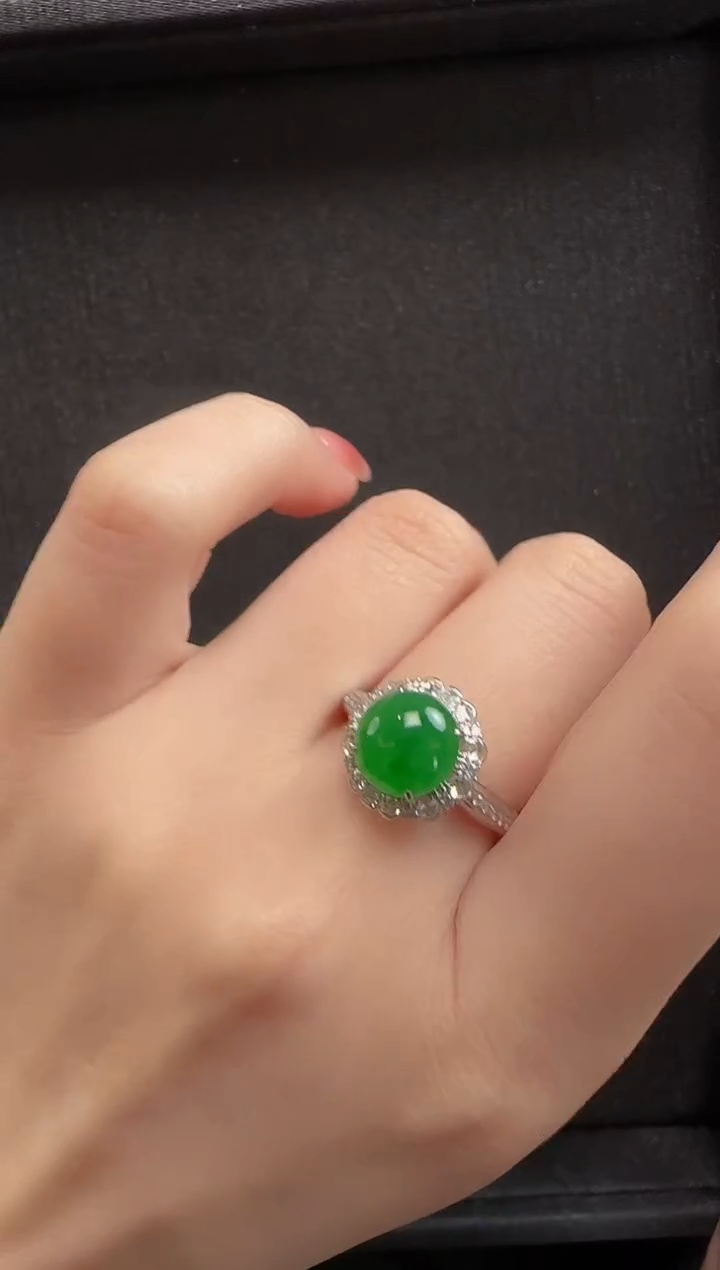 【闪购商品】翡翠戒指18K金镶嵌931蛋面一只