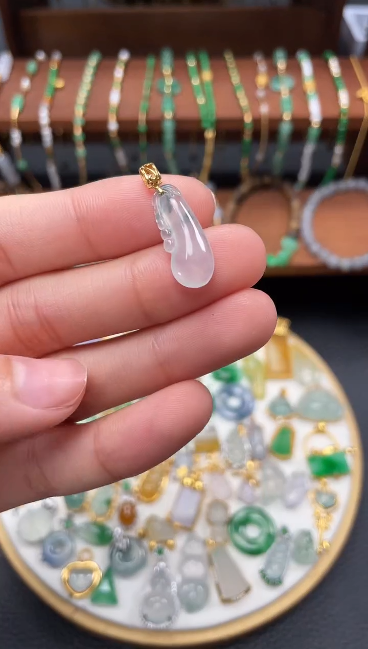 【闪购商品】翡翠吊坠(不含链)18K金镶嵌一个   JK637