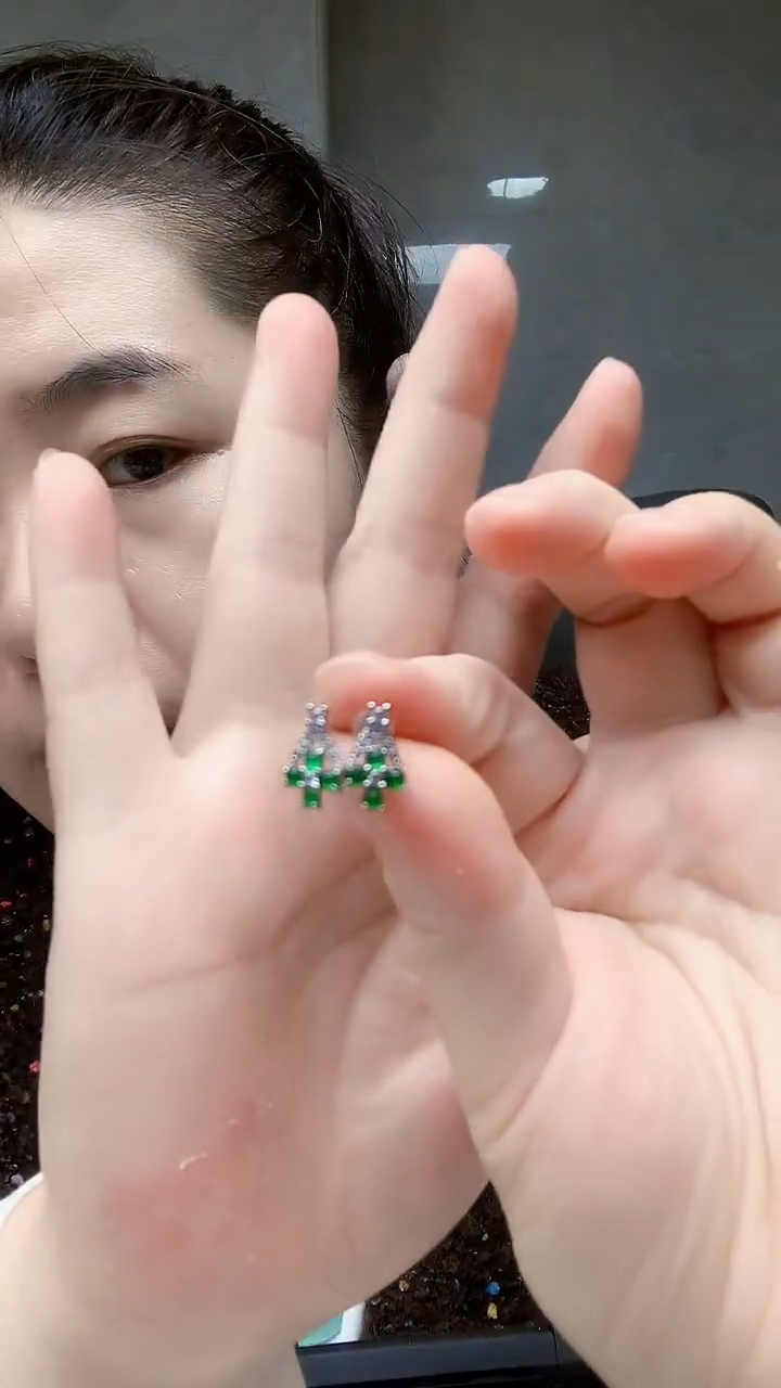 颈饰未镶嵌翡翠翡翠耳饰（危）多样性发货