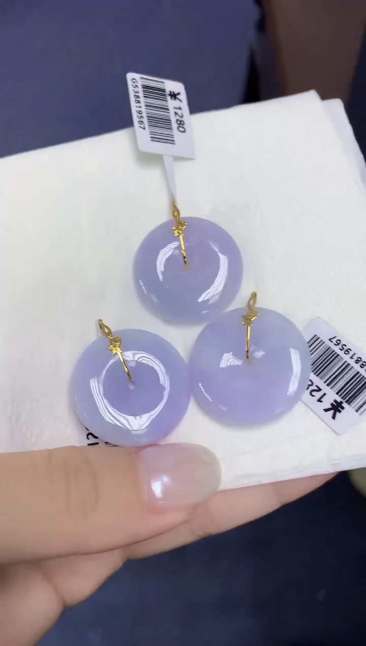 翡翠18K金镶嵌颈饰天然缅甸翡翠A货多样性发其一