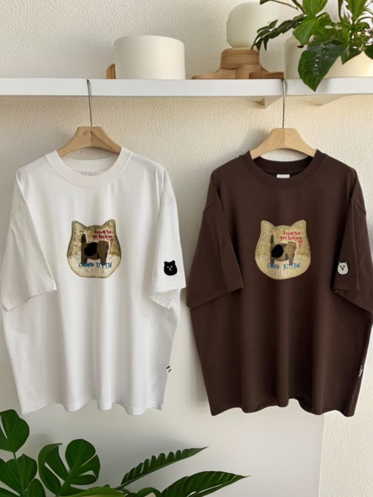 【咖啡猫】夏季韩版显白猫咪绣花显瘦短款圆领短袖T恤女设计感十足