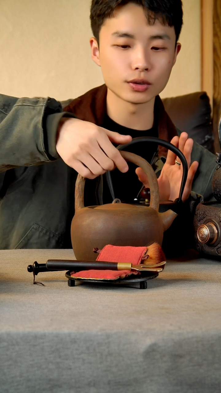 赵****?铁壶11111111111