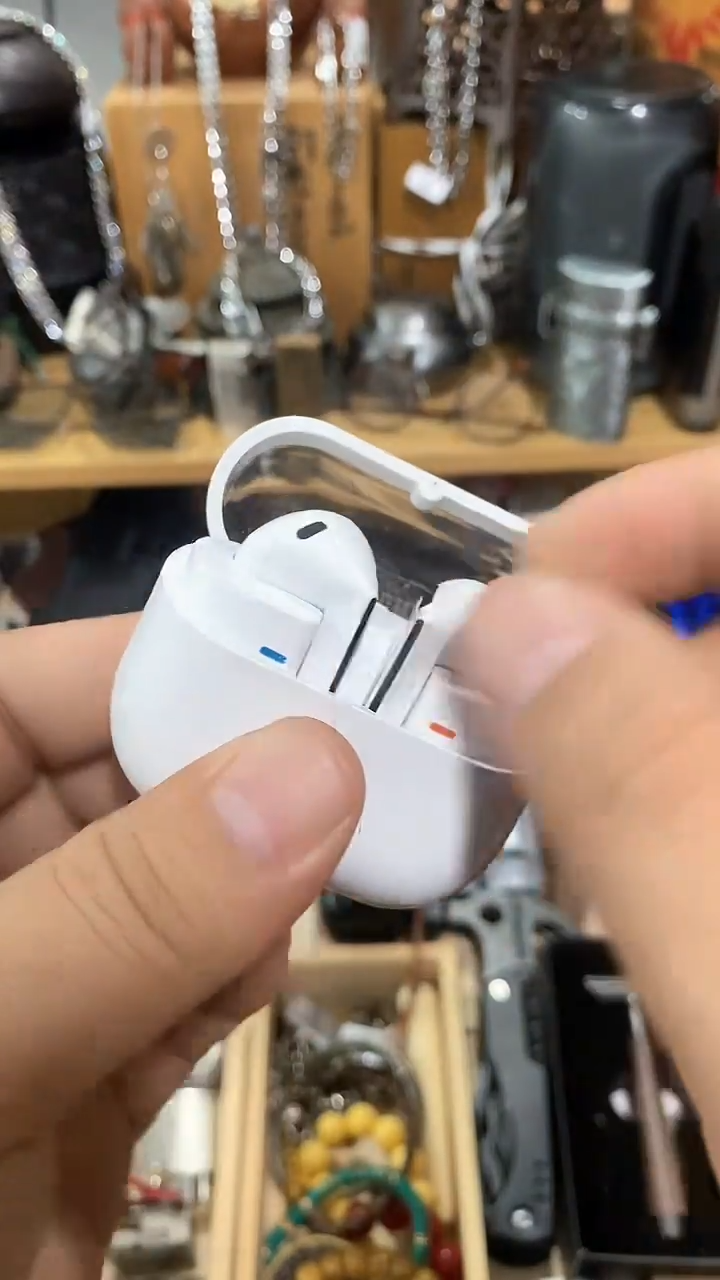 瓷片闪购商品  如图所示