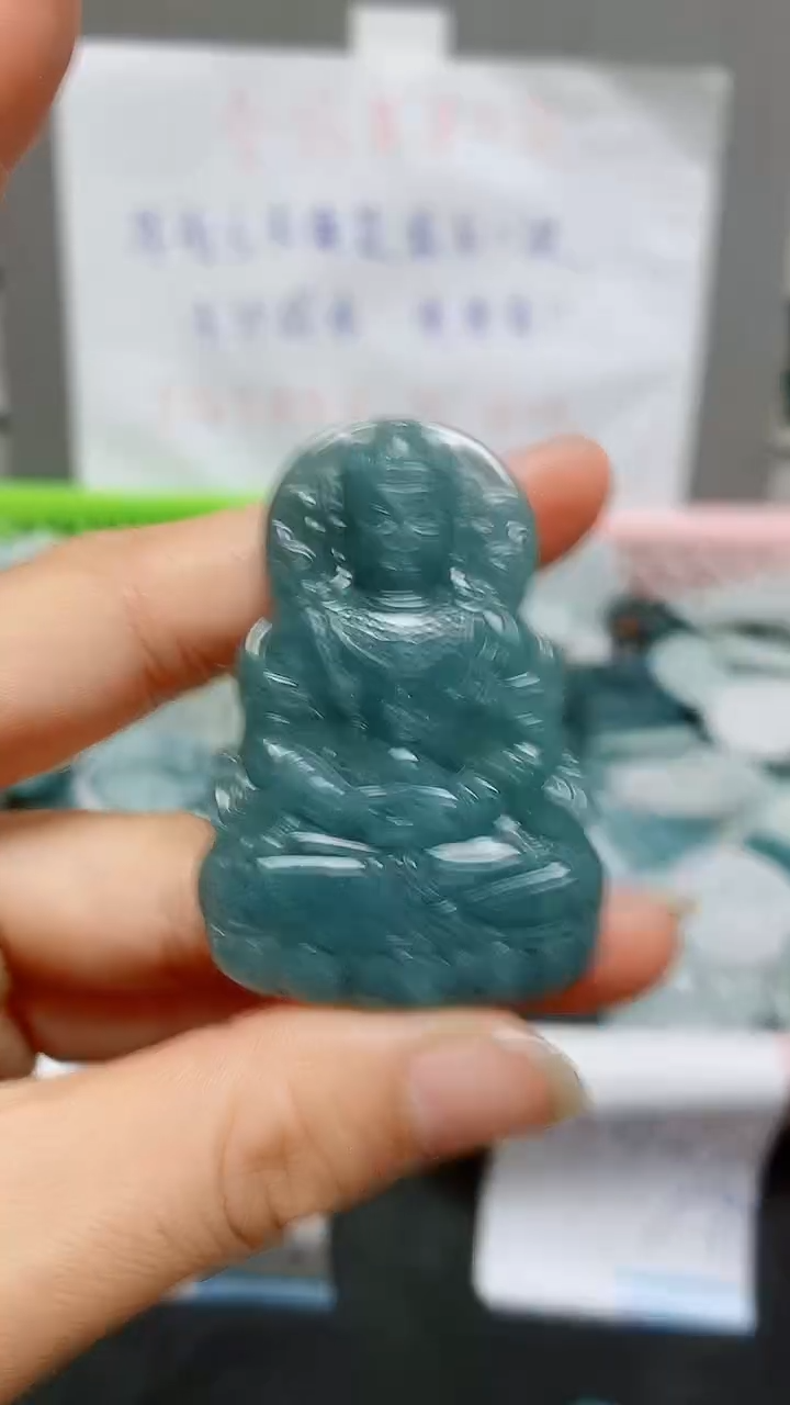 【闪购商品】翡翠颈饰未镶嵌天然翡翠A货