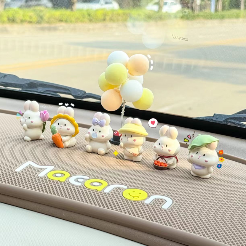 新款车载摆件可爱小兔子装饰品车上创意中控台汽车内饰品网红