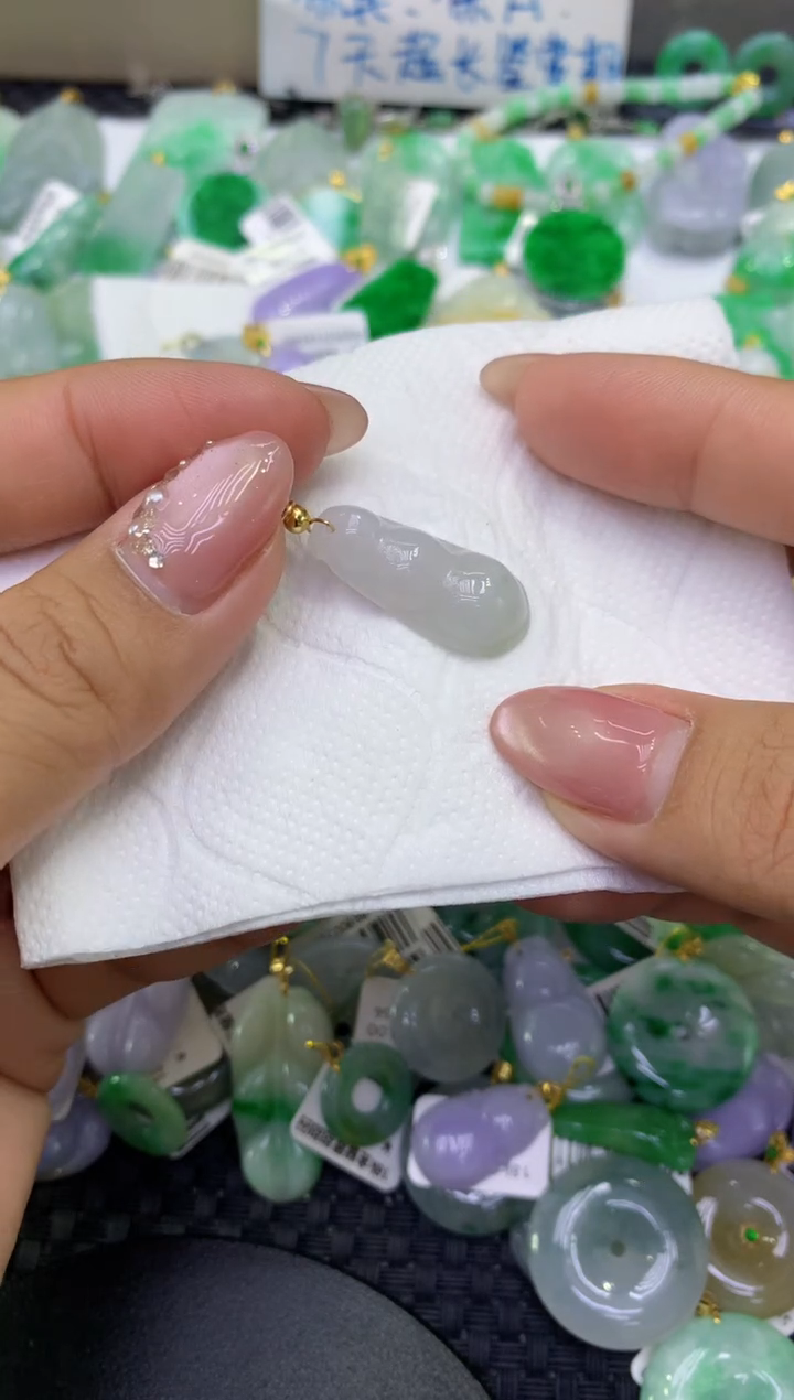 颈饰未镶嵌翡翠天然缅甸A货翡翠