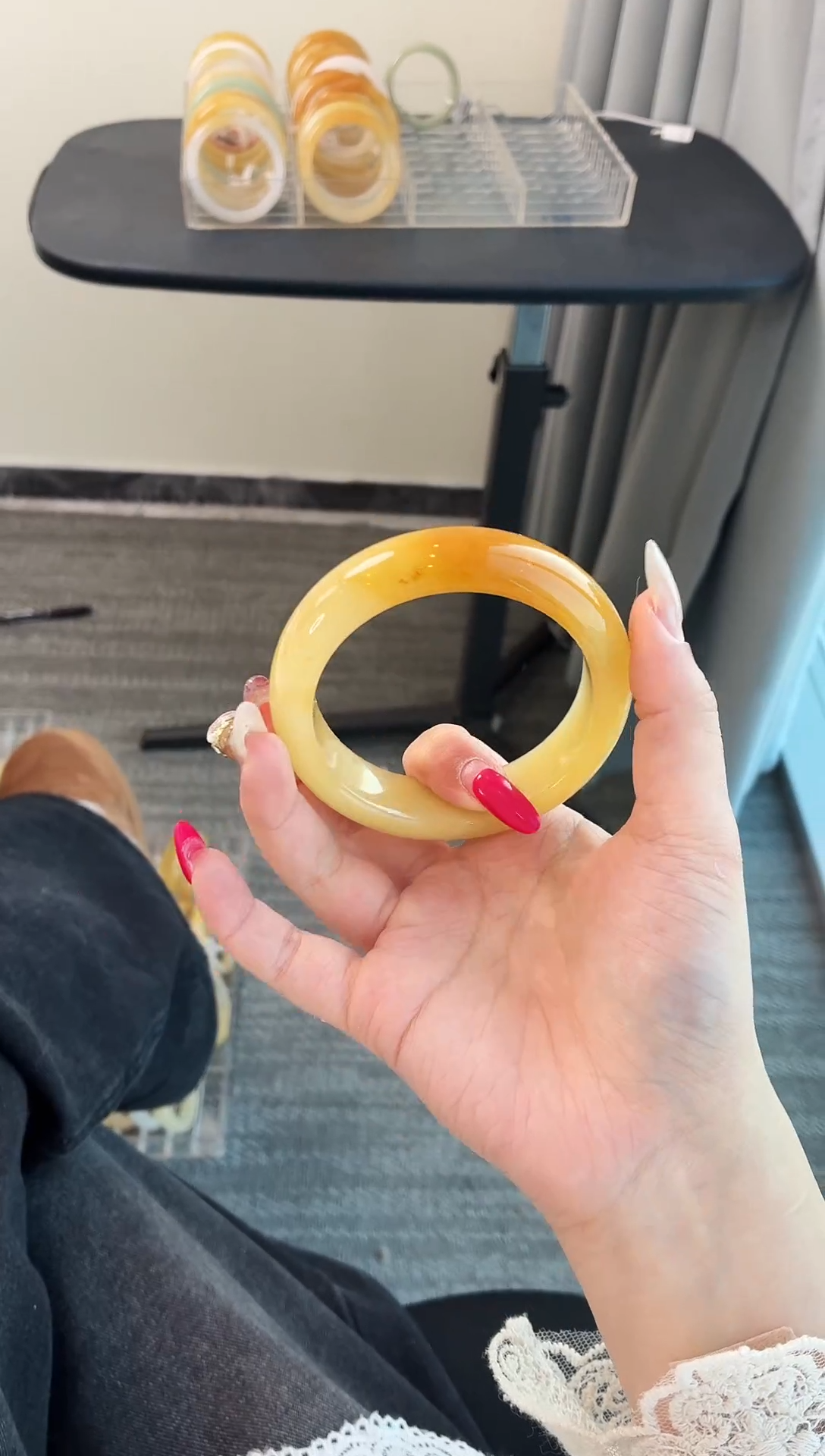 未镶嵌手镯石英质玉142.58