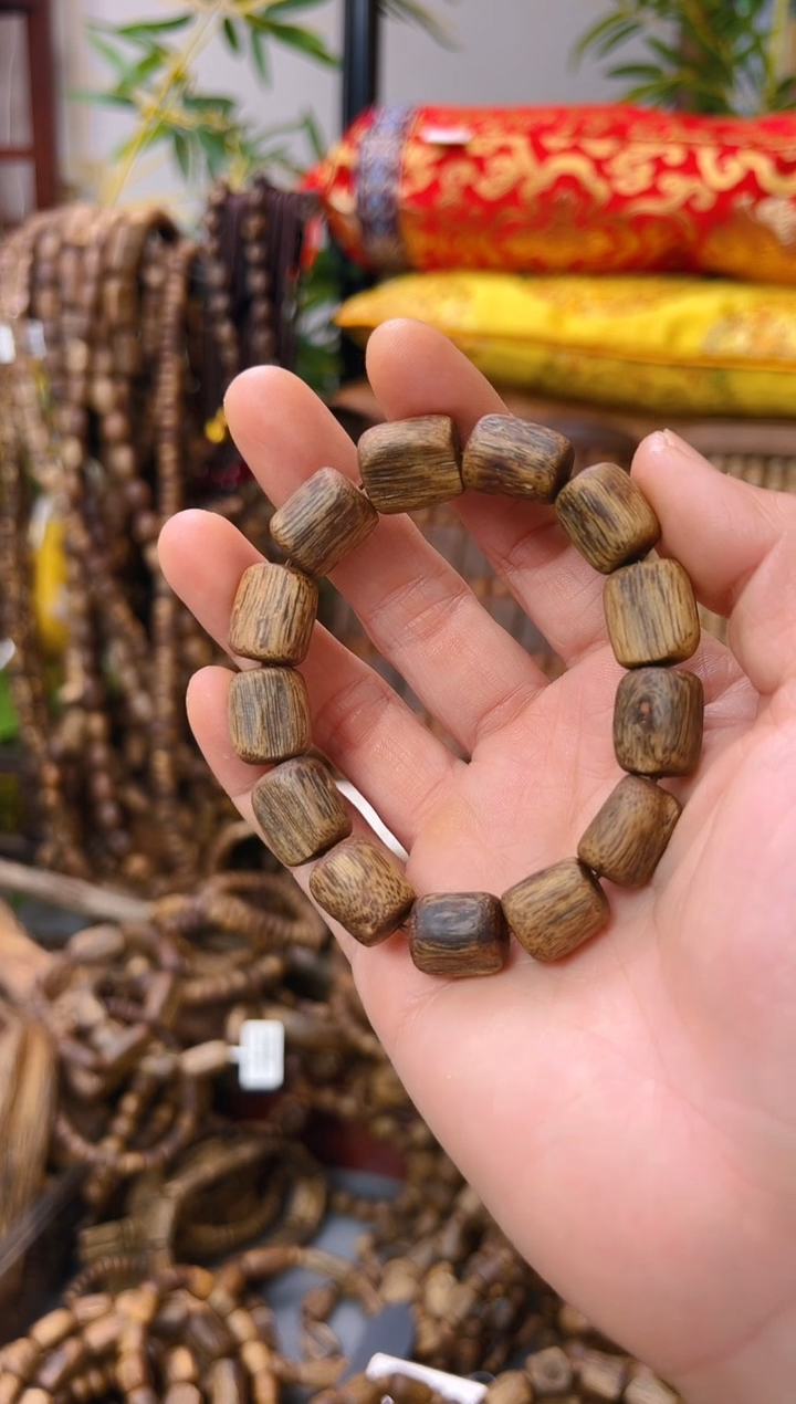 沉香手串虾**姐棋楠东江绿单圈