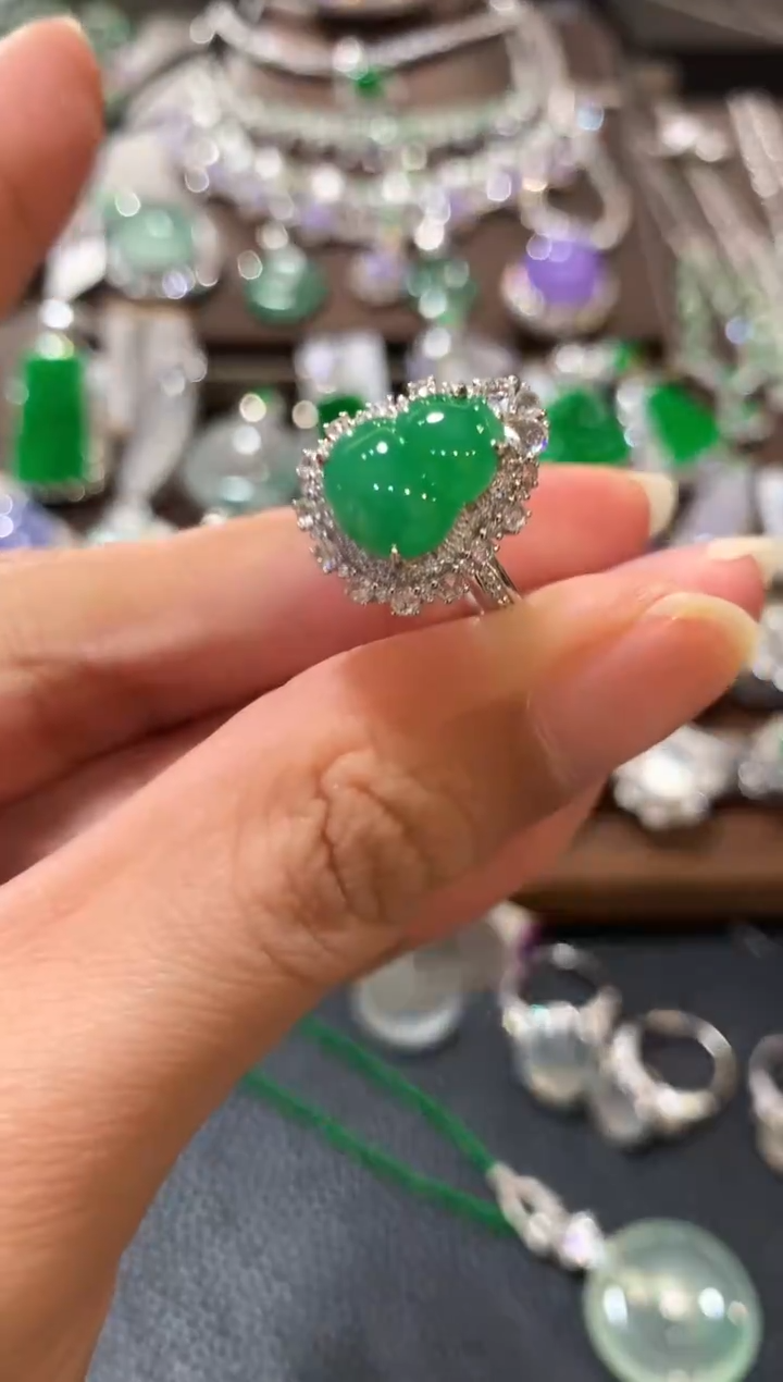 18K金镶嵌戒指翡翠n11 