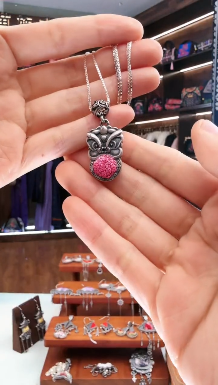 【闪购商品】织绣82蚩梦苗族古绣