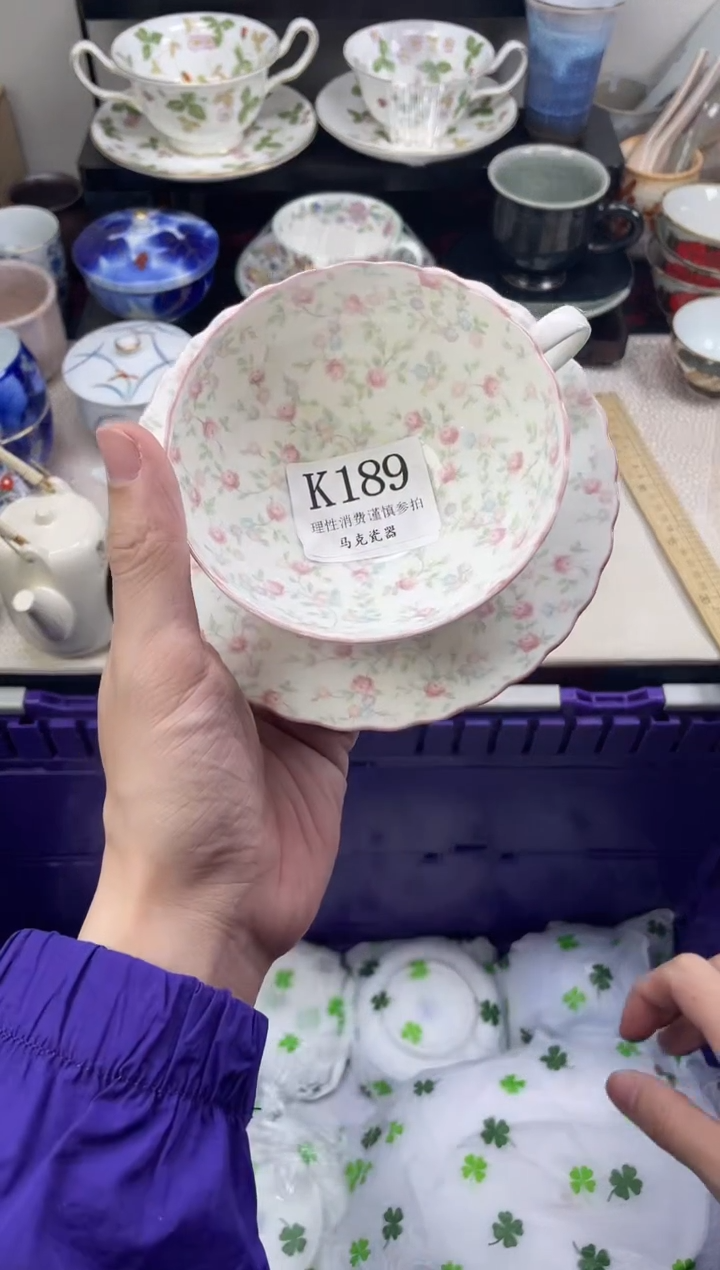 瓷片粉***瓜                K189