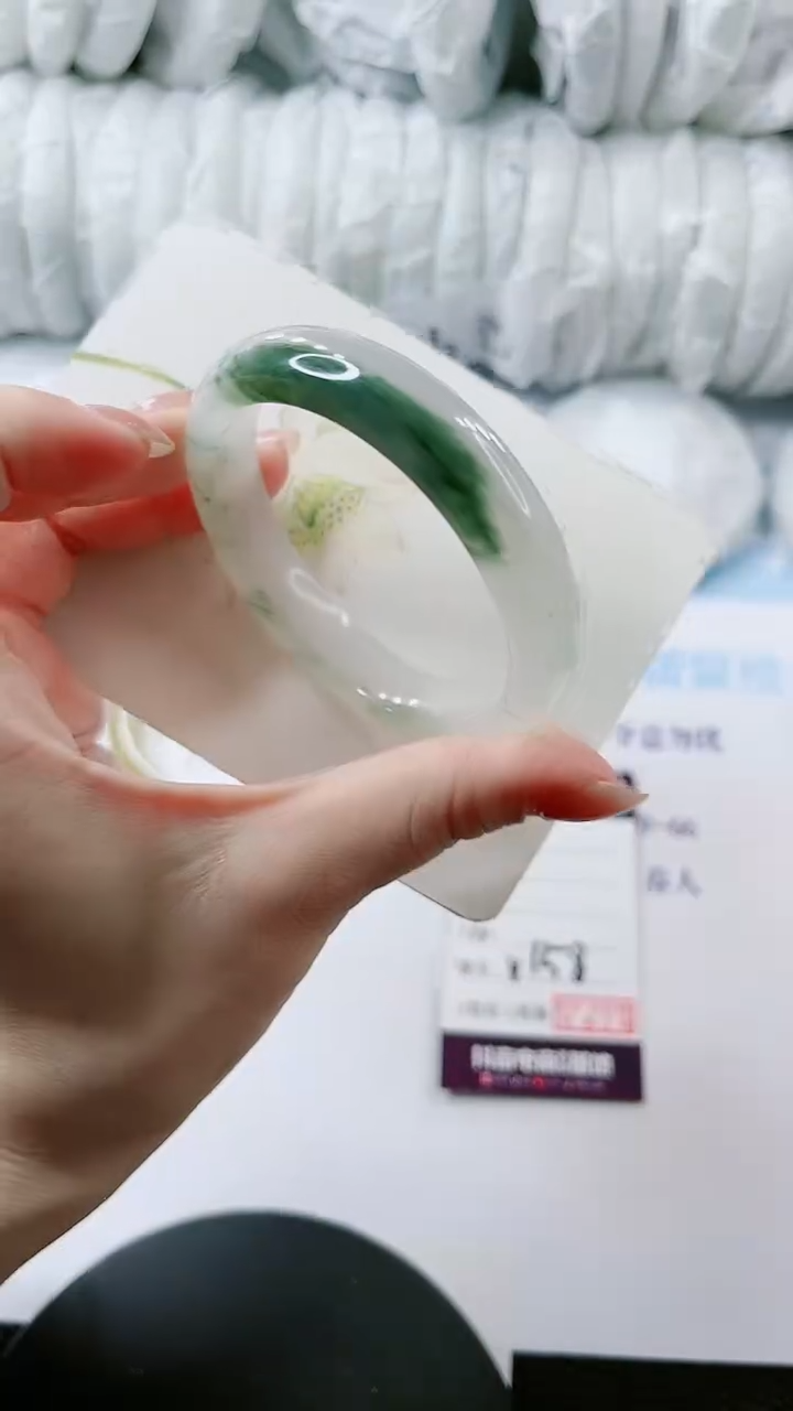 【闪购商品】石英质玉手镯未镶嵌多样性发货V158