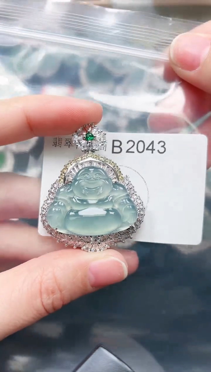 【闪购商品】翡翠颈饰未镶嵌2043赠皮绳