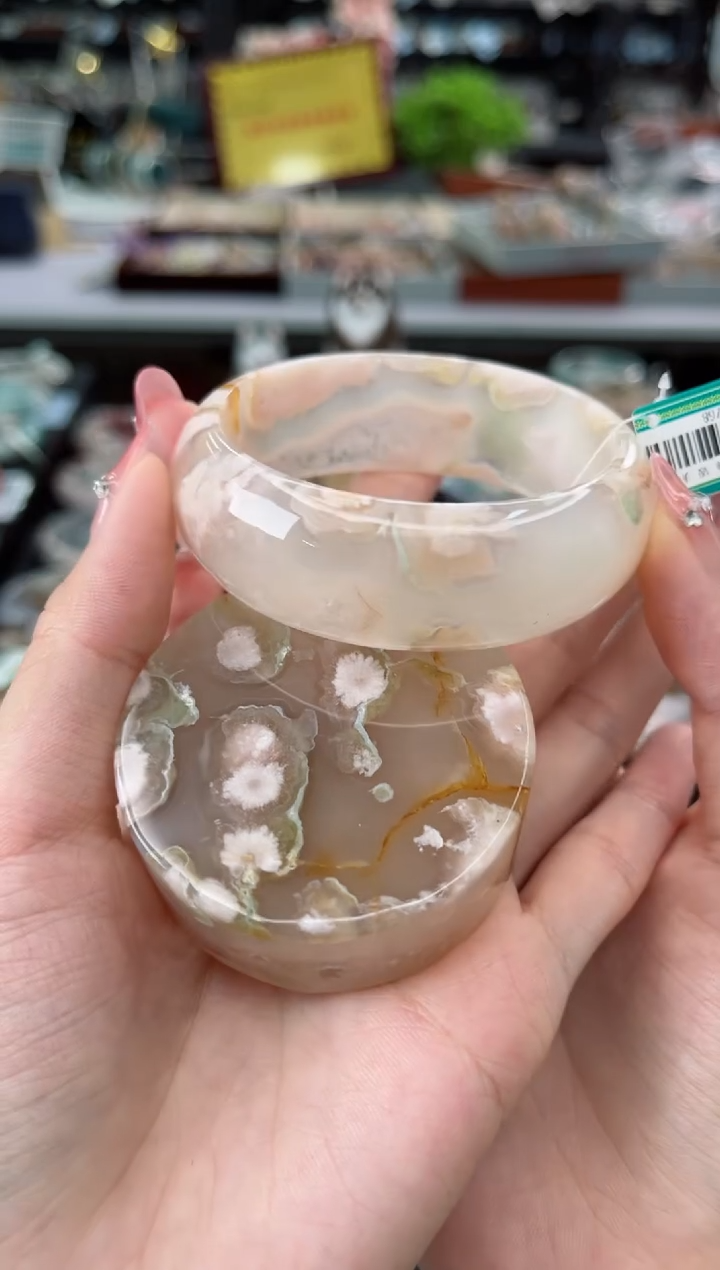 【闪购商品】石英质玉手镯未镶嵌56圈口（赠品镯心）S91768