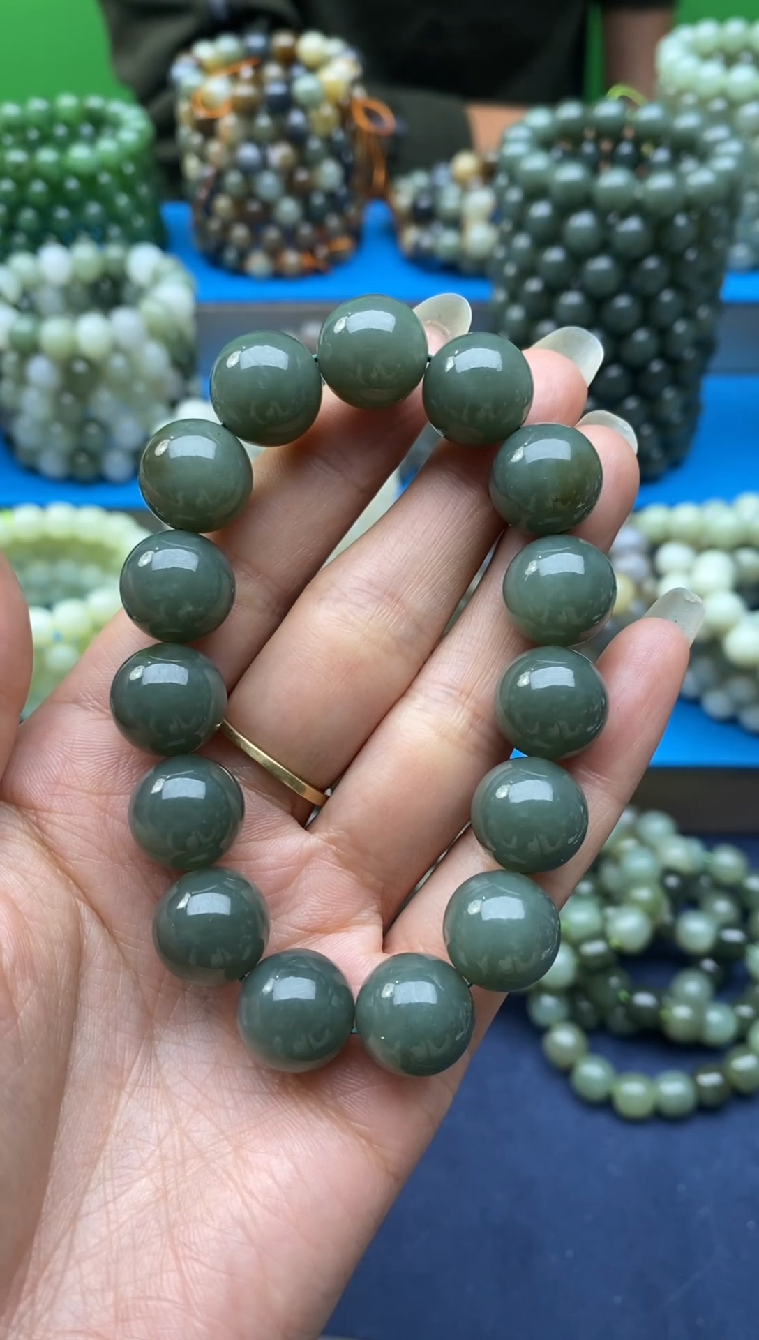 未镶嵌手链和田玉深**光0102B