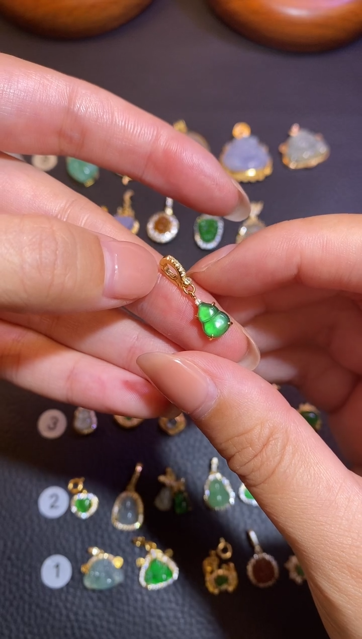 颈饰银S925镶嵌翡翠a货翡翠